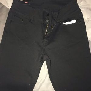 Black Skinny Jeans